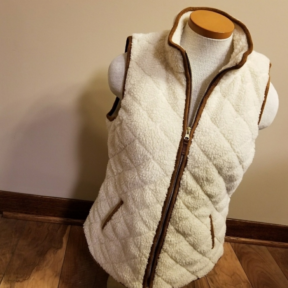 Old Navy quilted vest